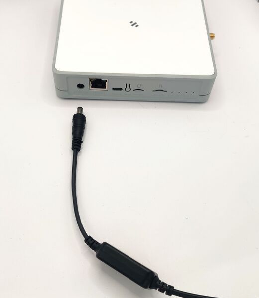 File:Gateway power connection.jpg